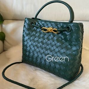 Elegant Green Woven Handbag / shoulder bag crossbody